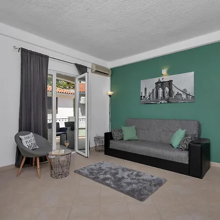 Apartmani Luna Baska Voda Exterior photo