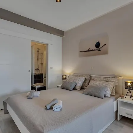 Apartmani Luna Baska Voda Exterior photo