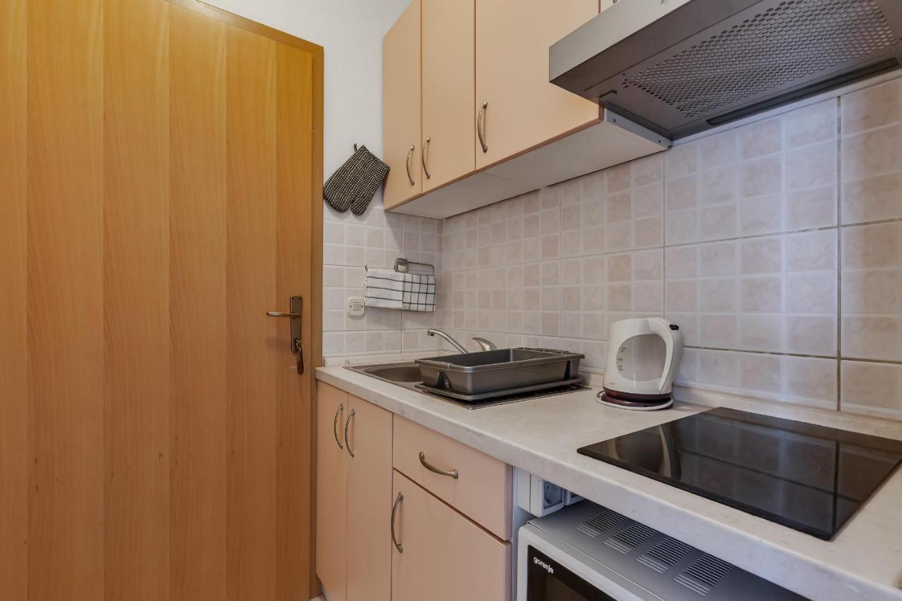 Luna Apartment Baška Voda